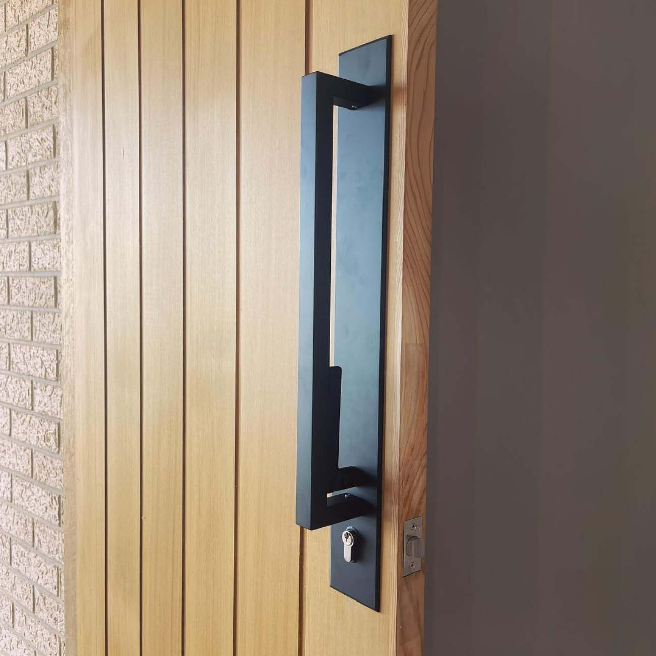 Gainsborough Hardware Home